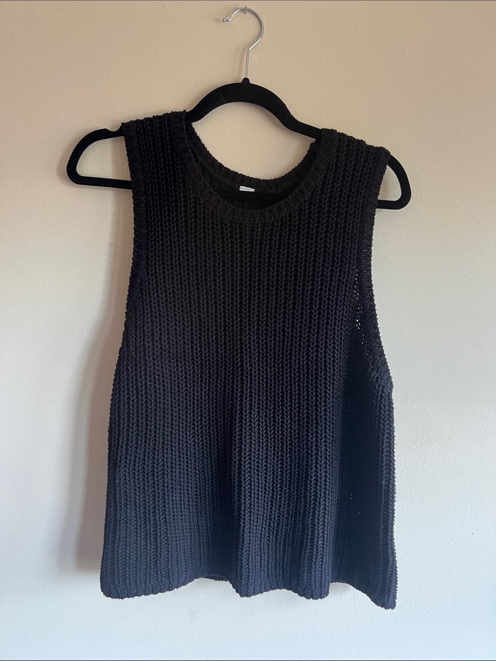 Old Navy Black Knit Sleeveless Tank Top